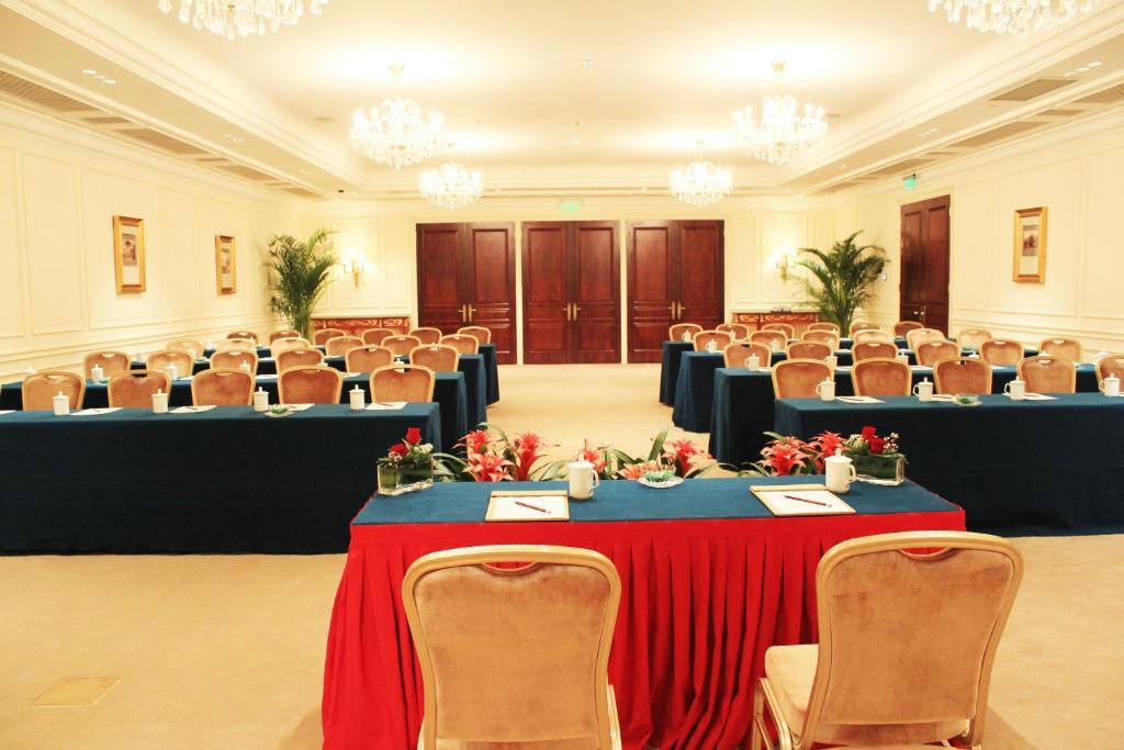 Greentown Shanghai Rose Garden Resort ภายนอก รูปภาพ